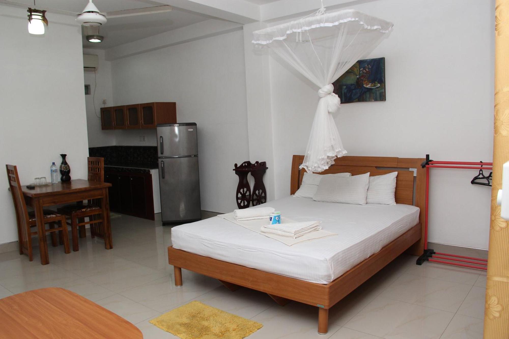 Shanith Guesthouse Negombo Quarto foto